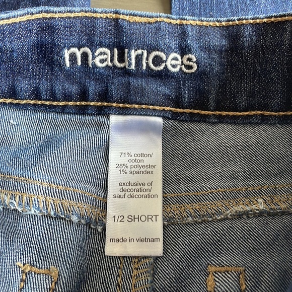 Maurices Low Rise Straight Leg Jeans Size 1/2 Short - Picture 4 of 9
